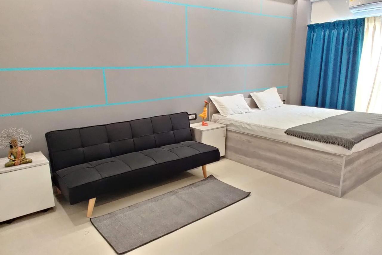 Restel Studio Flats Hajdarabad Zewnętrze zdjęcie
