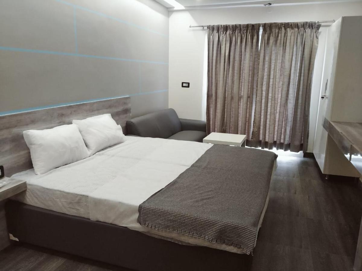 Restel Studio Flats Hajdarabad Zewnętrze zdjęcie